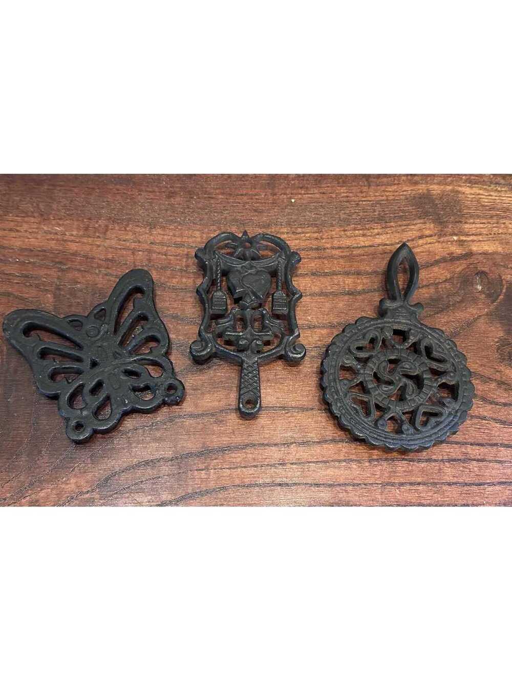 3-Piece Vintage Country/Farmhouse Cast Iron Trivet Wall Decor